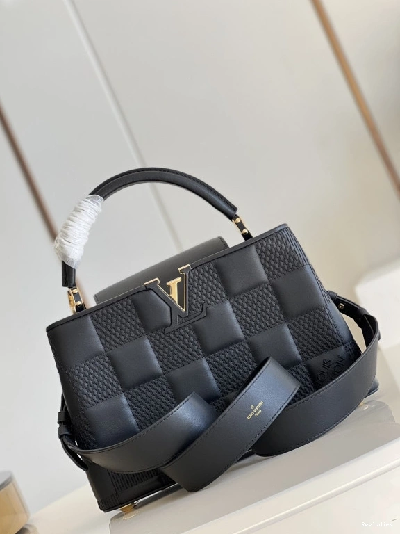 Fake Louis Bags LOUIS MM CAPUCINES VUITTON 0821